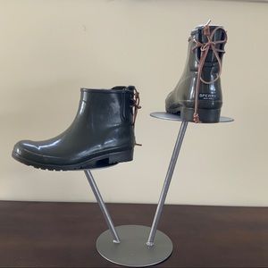 EUC Sperry all weather booties